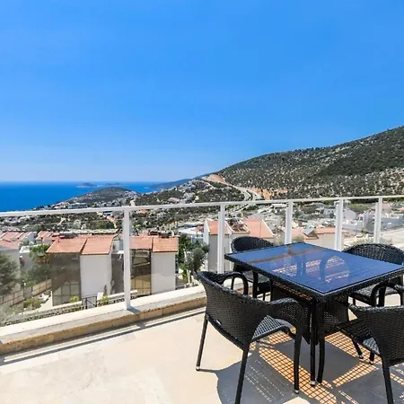 The Ultimate With Stunning Views, 1050 Villa *