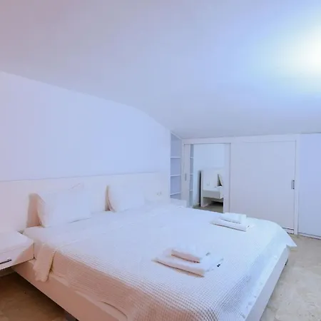 Villa The Ultimate With Stunning Views, 1050