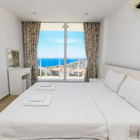 The Ultimate With Stunning Views, 1050 Villa