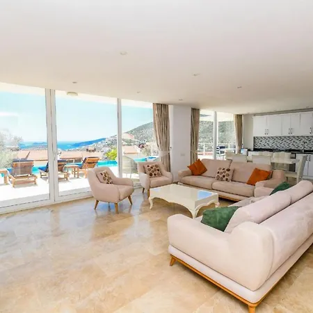 The Ultimate With Stunning Views, 1050 *