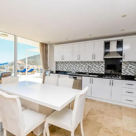 The Ultimate With Stunning Views, 1050 Villa *