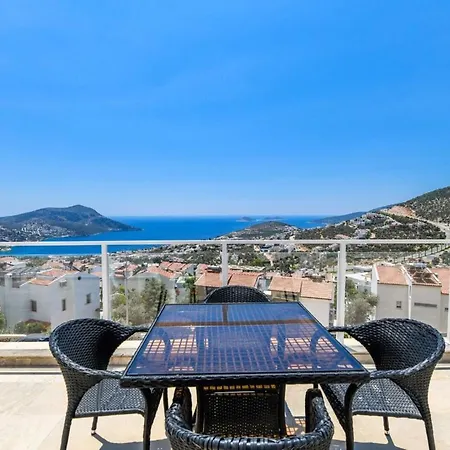 The Ultimate With Stunning Views, 1050