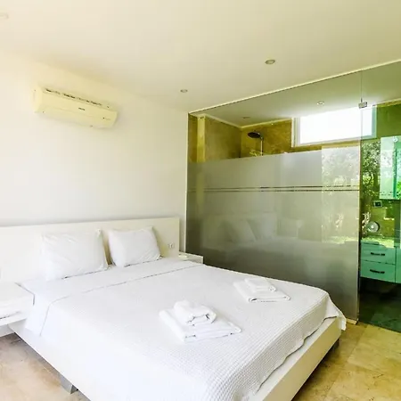 The Ultimate With Stunning Views, 1050 Villa Kalkan